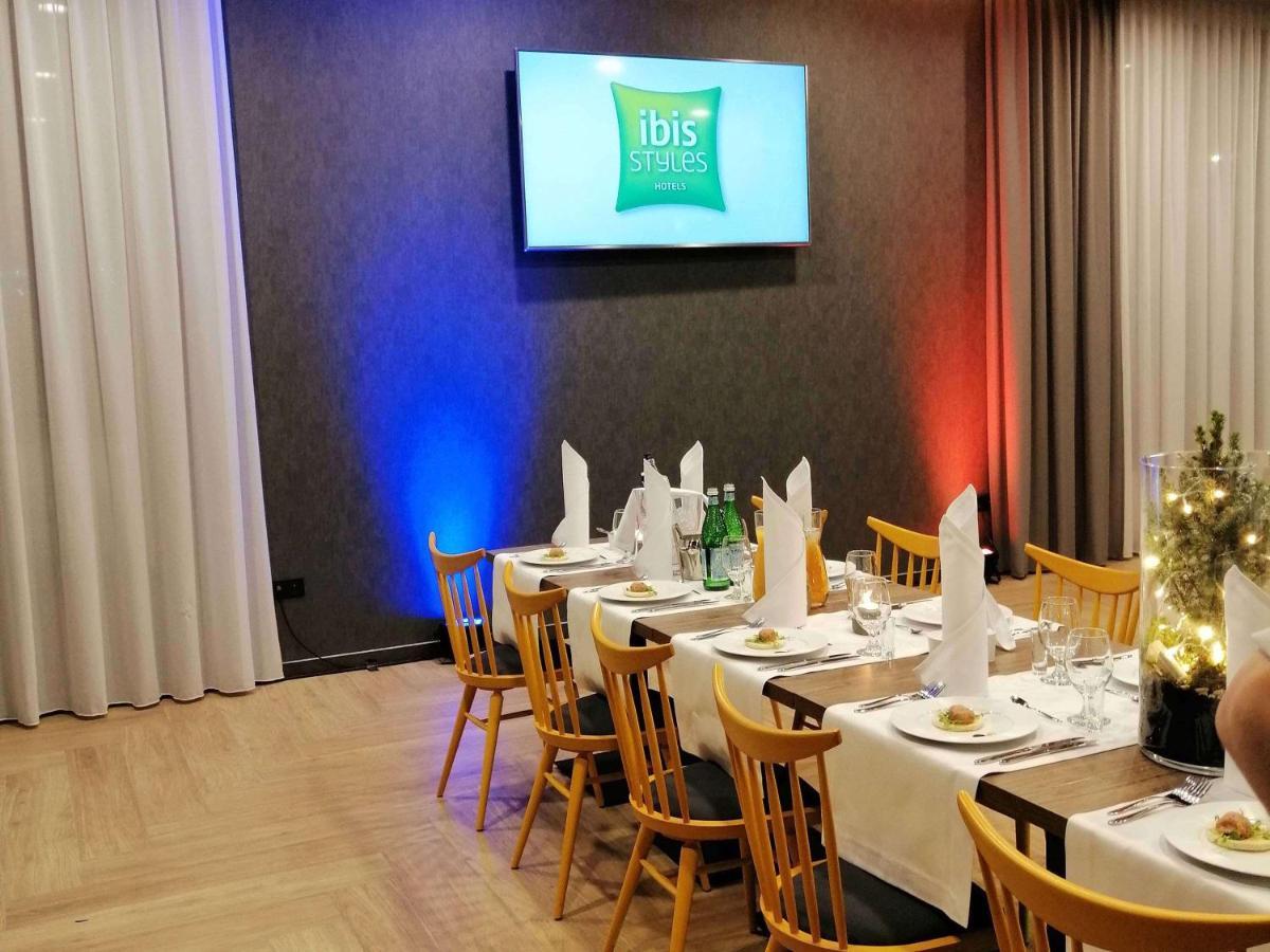 Ibis Styles Nowy Targ Hotel Buitenkant foto