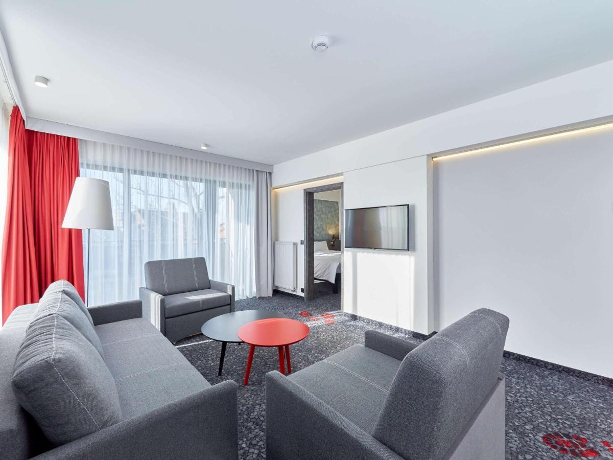 Ibis Styles Nowy Targ Hotel Buitenkant foto