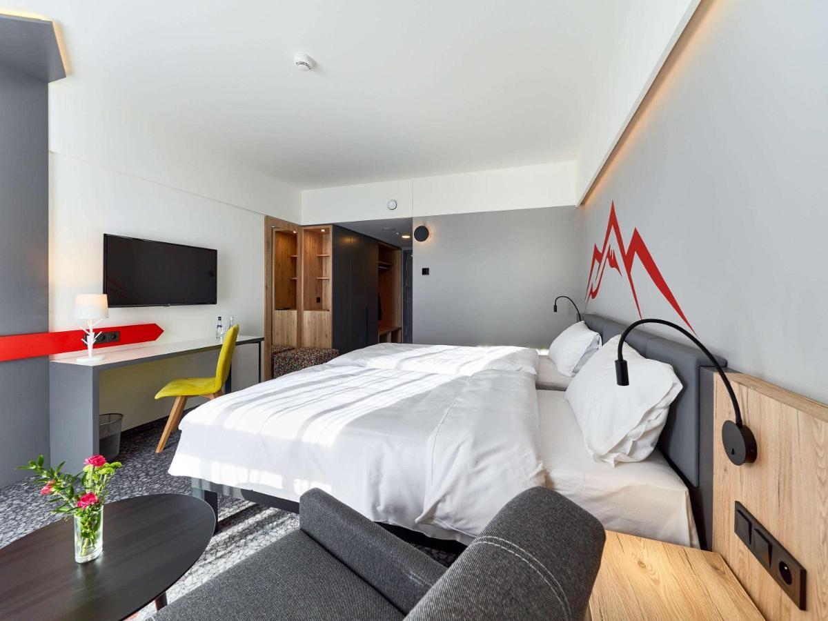 Ibis Styles Nowy Targ Hotel Buitenkant foto
