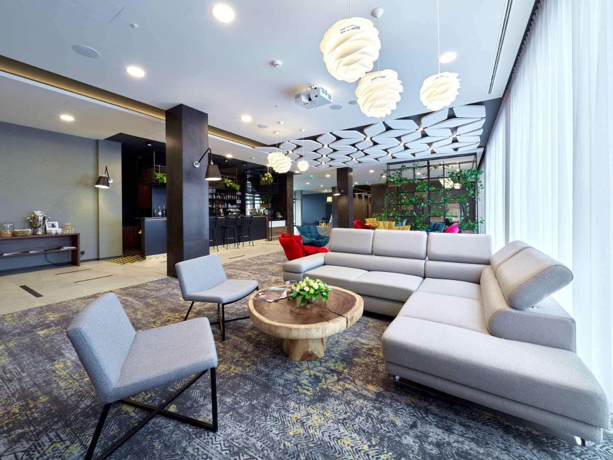 Ibis Styles Nowy Targ Hotel Buitenkant foto