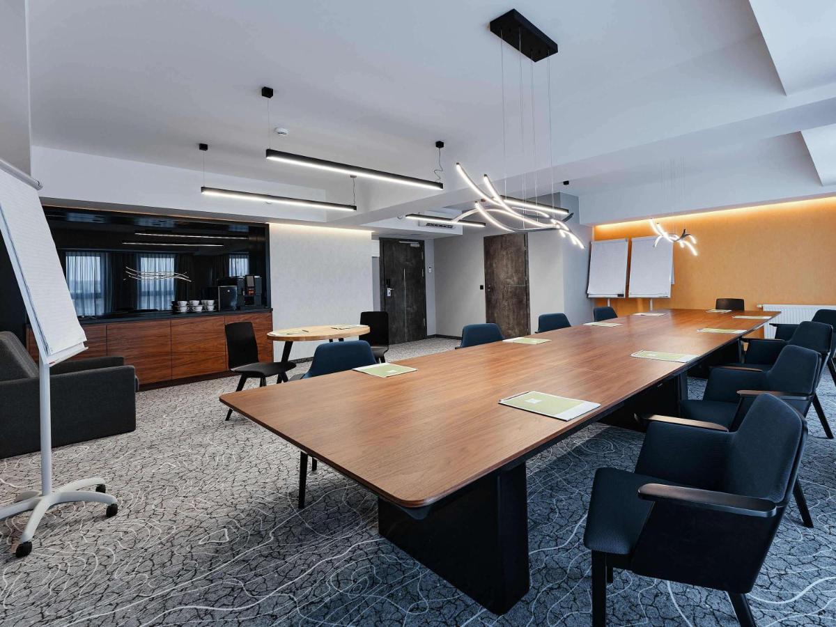 Ibis Styles Nowy Targ Hotel Buitenkant foto