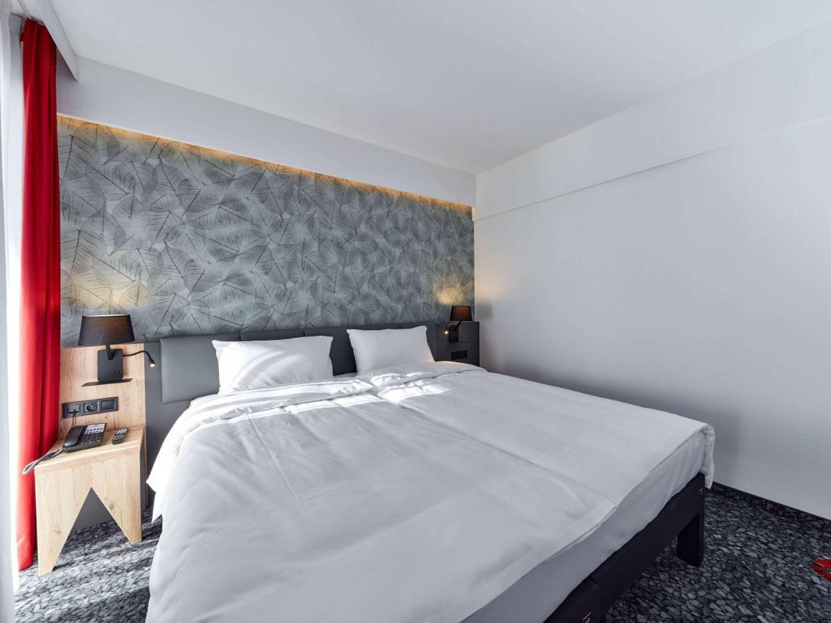 Ibis Styles Nowy Targ Hotel Buitenkant foto