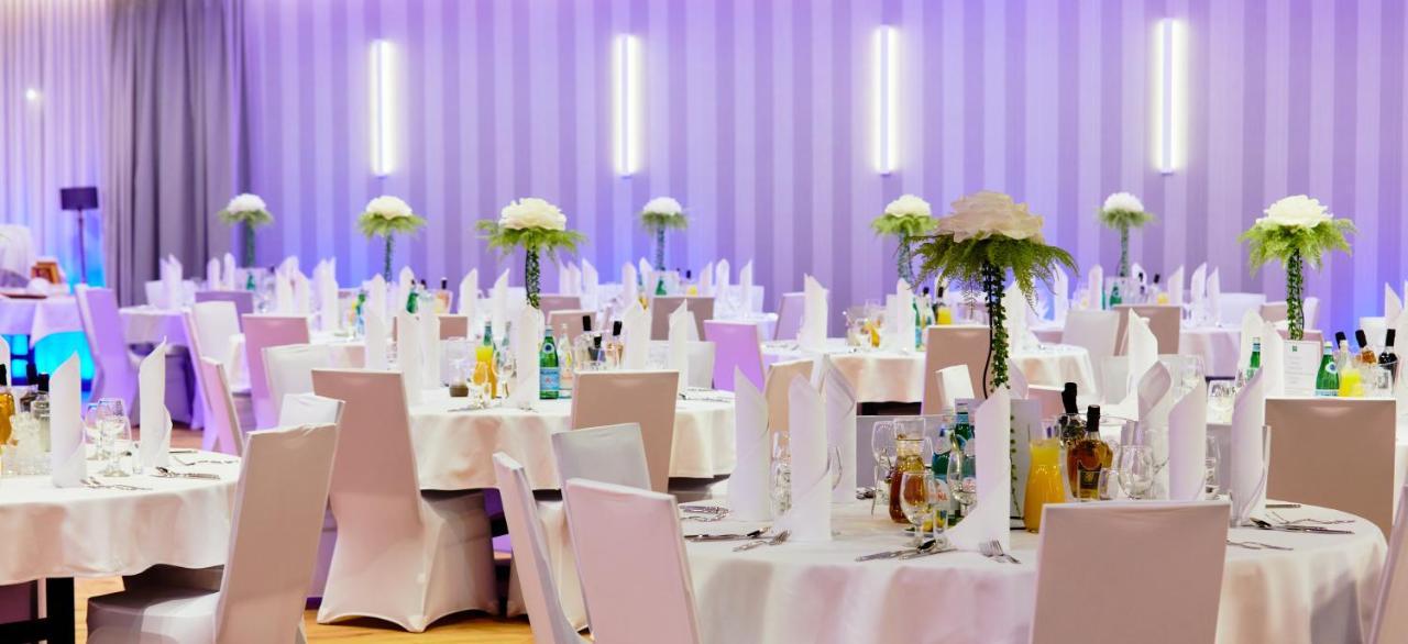 Ibis Styles Nowy Targ Hotel Buitenkant foto