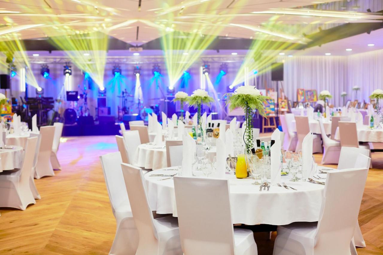 Ibis Styles Nowy Targ Hotel Buitenkant foto